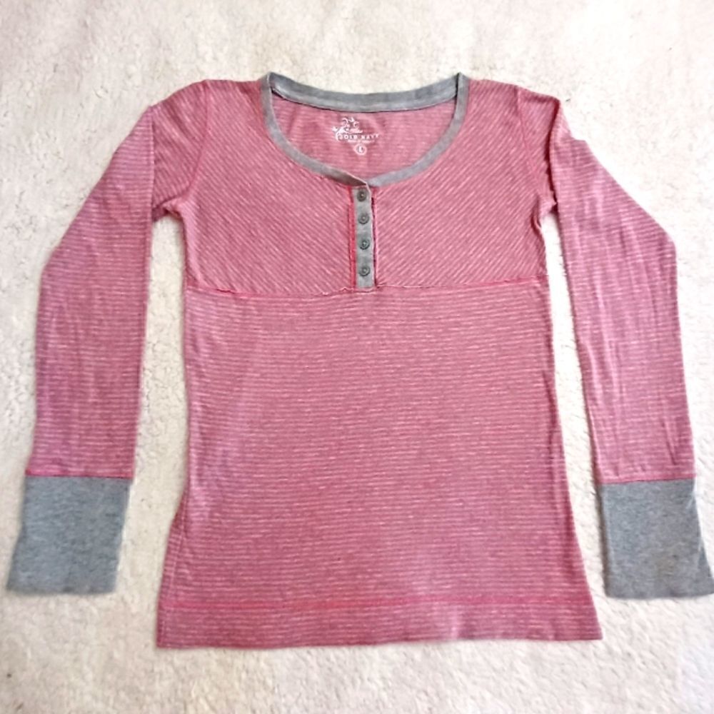 Old Navy long sleeve tee
